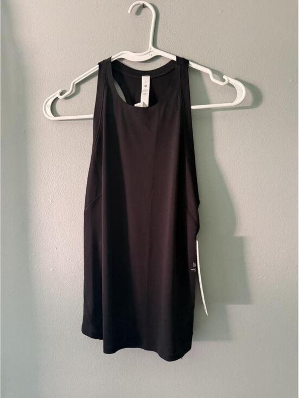 Lululemon black lightweight running tank size 2 NWT